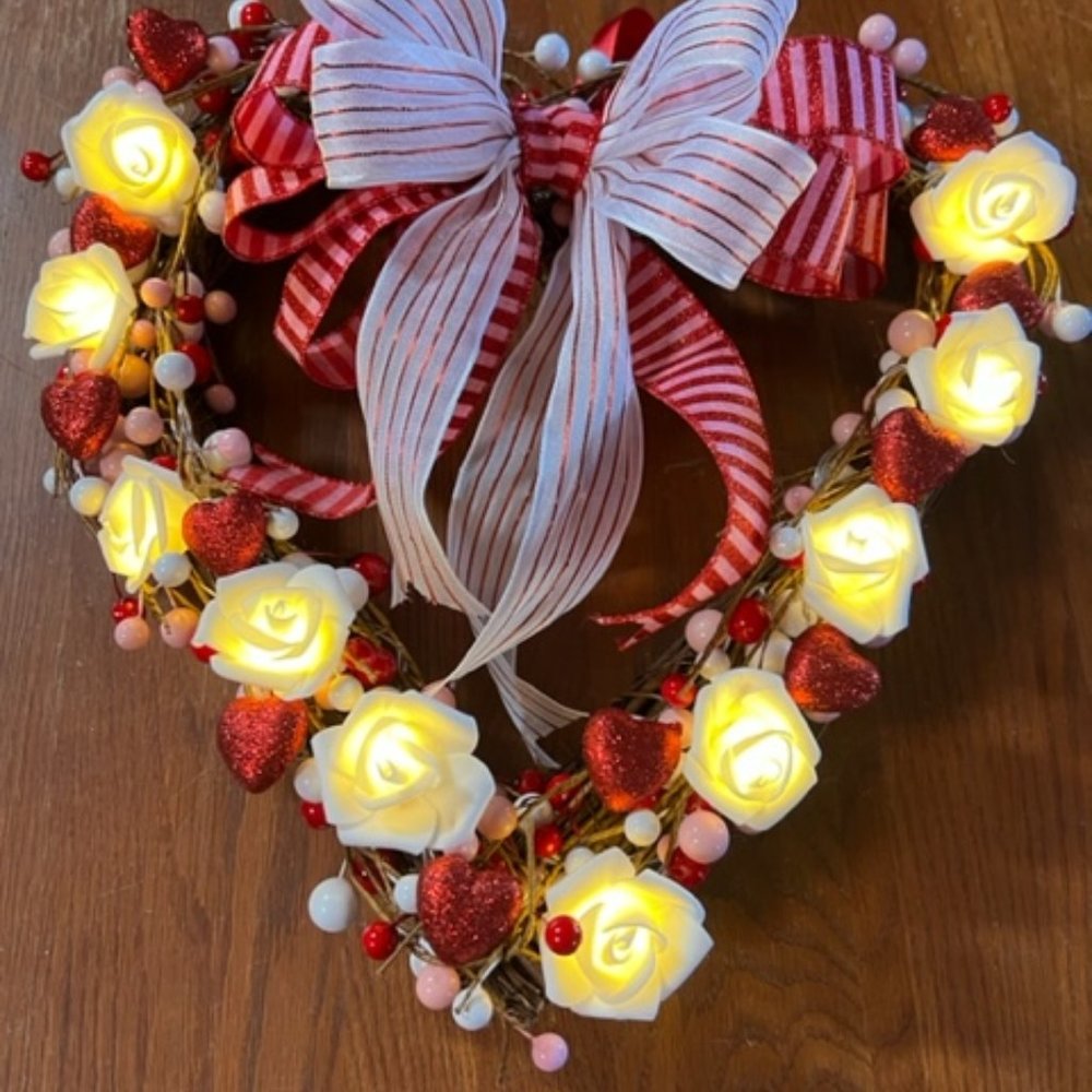 WICKER HEART with LITE WHITE ROSES